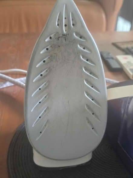 Photo of free philips steam iron (Marsiling rise, 730128) #4