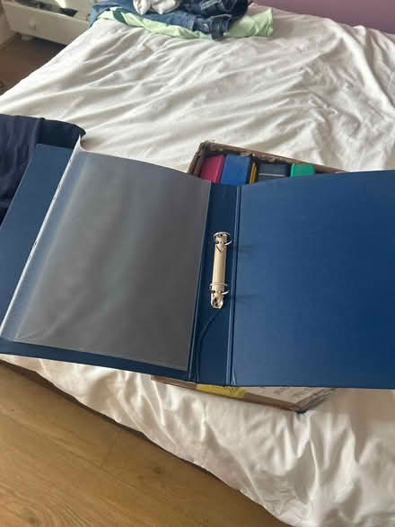 Photo of free A4 Binders and file folders (Elmstead BR7) #2