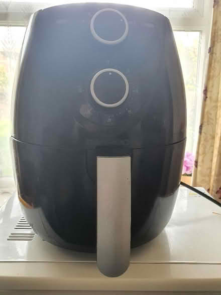 Photo of free Microwave & Air Fryer (Mile Oak BN41) #1