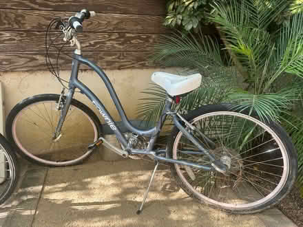 Photo of free Beach Cruiser bike (Westchester nr LMU) #1