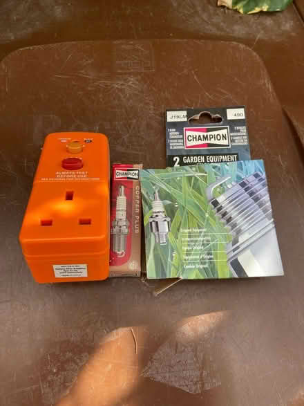 Photo of free Spark plug and circuit breaker (Solihull B91) #1