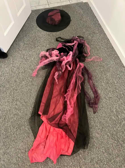 Photo of free Fancy Dress - Suitable for Halloween (Stalybridge SK15) #4