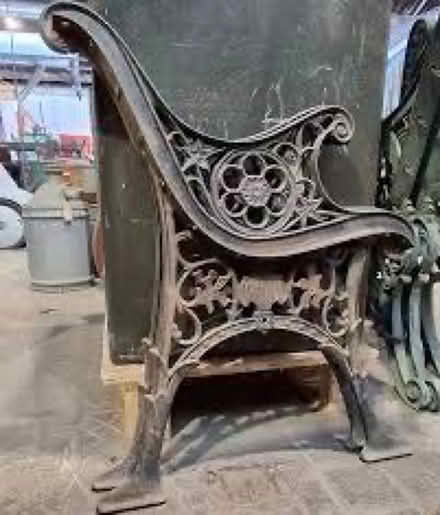 Photo of cast iron bench ends (caterham CR3) #2