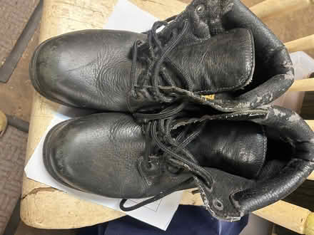 Photo of free Men’s boots size 9.5 (Capitol Hill near Lincoln Park) #1