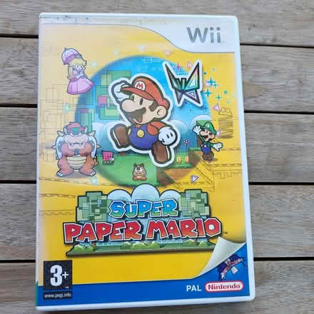 Photo of free Wii Super Paper Mario (Warlingham CR6) #1