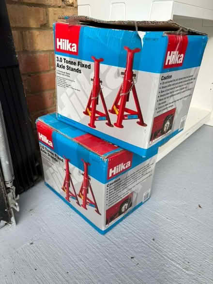 Photo of free Pairs of axle stands (Edenbridge TN8) #1
