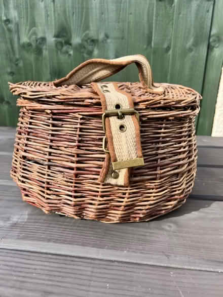 Photo of free Small Hamper Basket (Tetbury GL8) #1