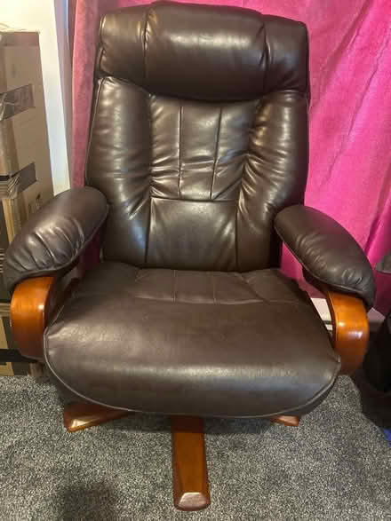 Photo of free Reclining leather chair (Dudbridge GL5) #1