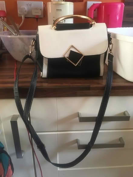 Photo of free New Ladies pocket book Handbag (Liverpool L6) #1