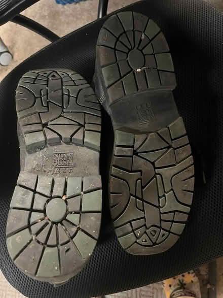 Photo of free Men’s boots size 9.5 (Capitol Hill near Lincoln Park) #2
