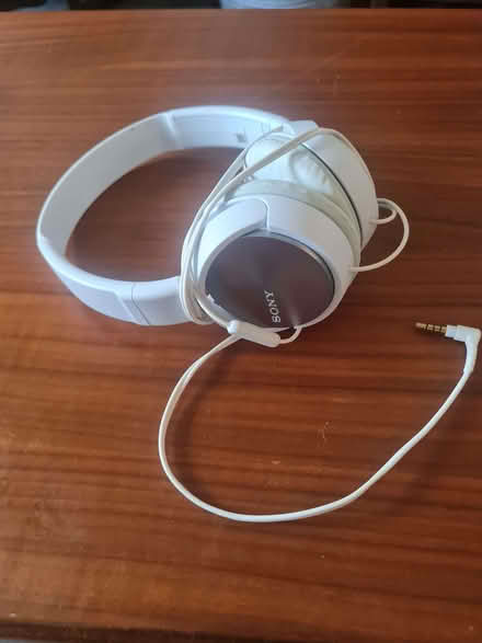 Photo of free Sony Headphones (Marsh LA1) #1