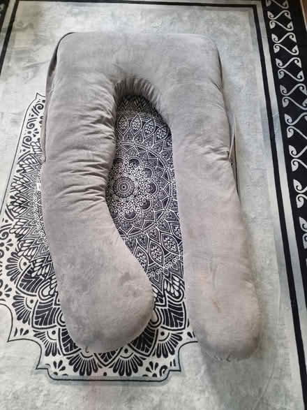 Photo of free Nursing pillow (Bracknell RG12 7BY) #1