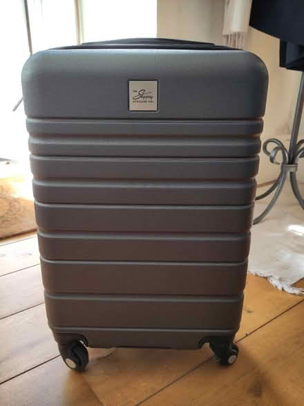 Photo of free Small suitcase (Highgate N6, near tube station) #1