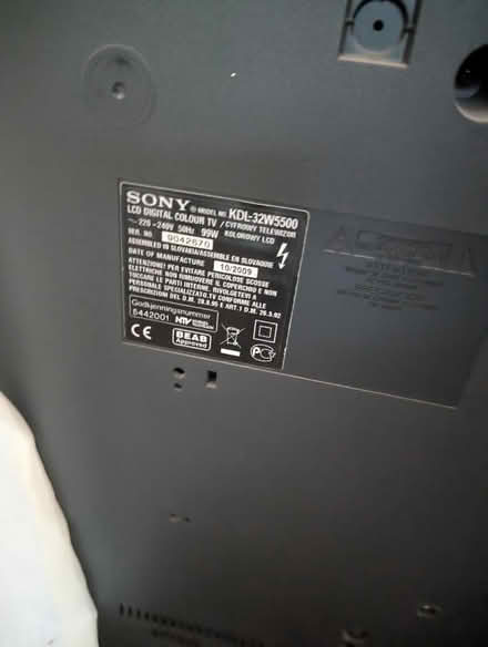 Photo of free Television 32" (Farnborough GU14) #2