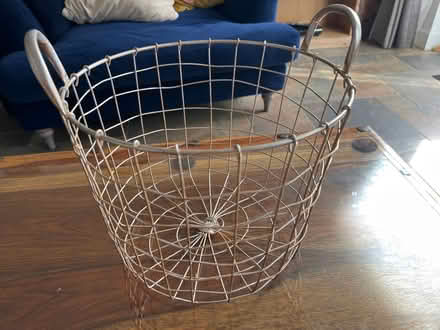 Photo of free Gold Wire Basket (Tetbury GL8) #1