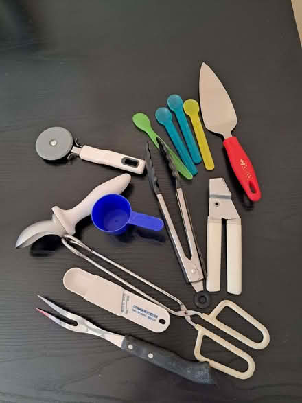 Photo of free Assorted kitchen utensils (Lower Earley RG6) #1