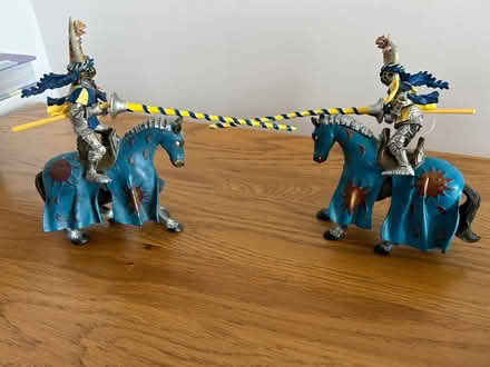 Photo of free Toy plastic knights jousting (Caldecott OX14) #1