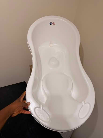 Photo of free Baby bath (EN8) #1