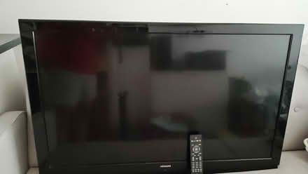 Photo of free Hitachi 42 inch TV with remote -working (Chaulden HP1) #1