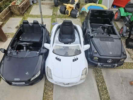 Photo of free Electric cars no chargers (Bloxwich walsall WS3) #1
