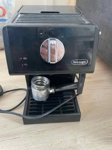 Photo of free De'Longhi Espresso Coffee Machine (Hove station BN3) #1