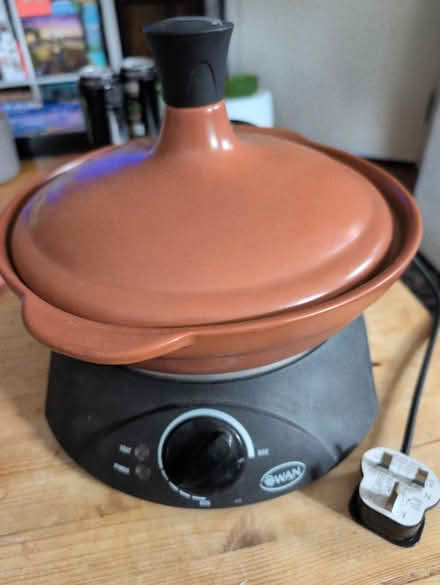 Photo of free Swan electric taginne cooker (Bear flat BA2) #1