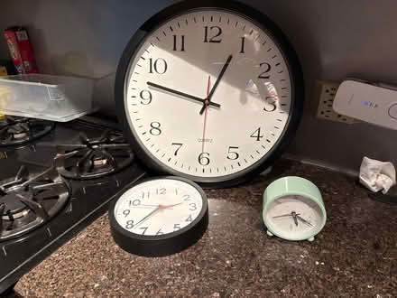 Photo of free Clocks battery run (Riverdale, Bronx, New York) #1