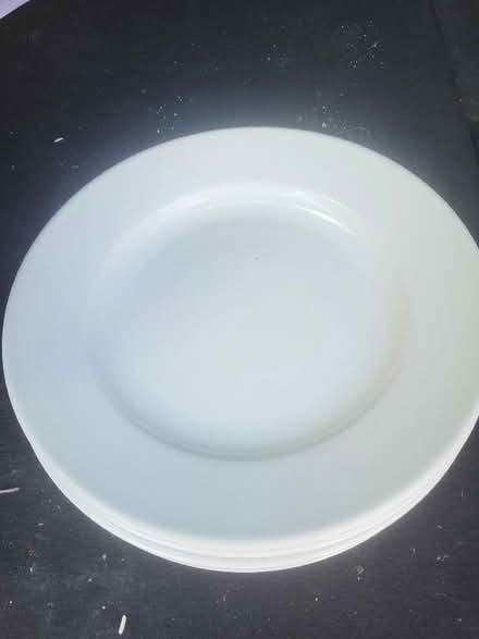 Photo of free 5 white 9" dinner plates (Sainsburys GL52) #1