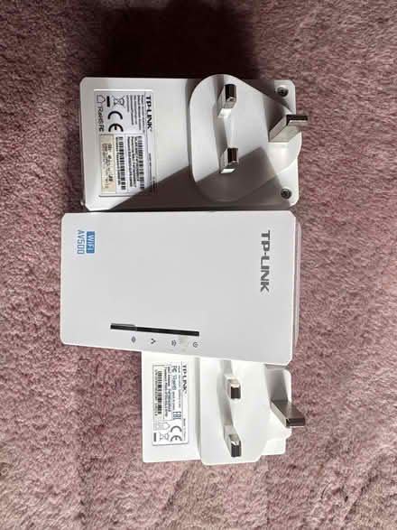 Photo of free TP-link AV500 WiFi (East Finchley N2) #1