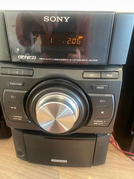 Photo of free Sony CD/iPod player (Westerton, Bearsden G61) #1