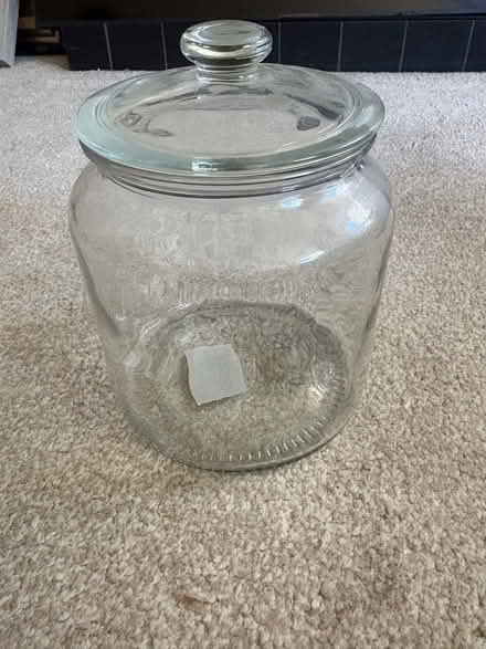 Photo of free Glass jar (Southfields SW18) #1