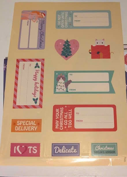 Photo of free Taylor Swift themed Xmas stuff (Old Ottawa south) #2