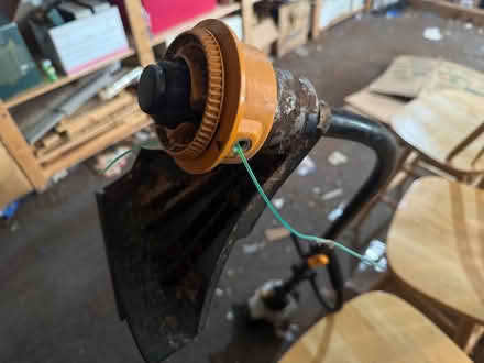 Photo of free gas powered string trimmer (Bellevue crossroads) #1