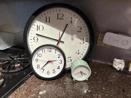 Photo of free Clocks battery run (Riverdale, Bronx, New York) #2