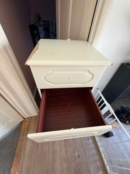 Photo of free 2 bedside tables for upcycle (Stowmarket Ip14 2ax) #2