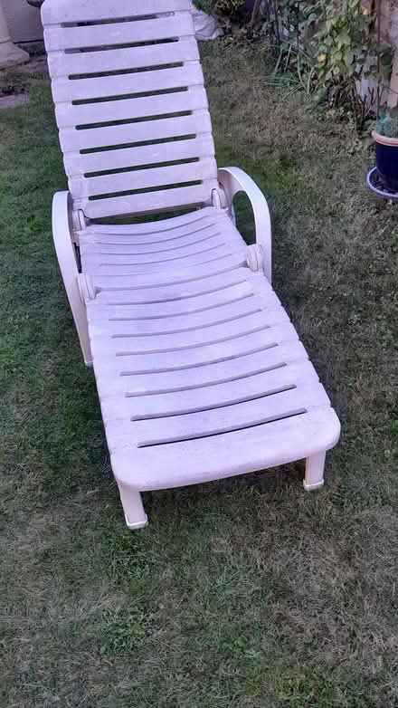 Photo of free Sun lounger (Hayes UB4) #1