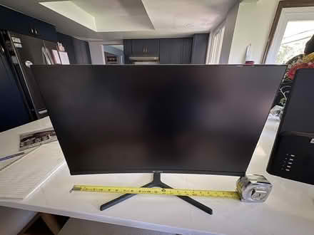Photo of free computer monitors (Southwest plaza mall) #1
