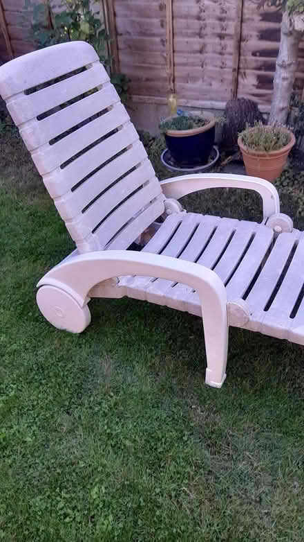 Photo of free Sun lounger (Hayes UB4) #2
