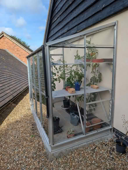 Photo of free Greenhouse (Diddlebury SY7) #1