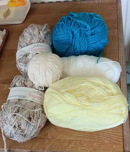 Photo of free 5 balls of assorted wool (Shirley B90) #1