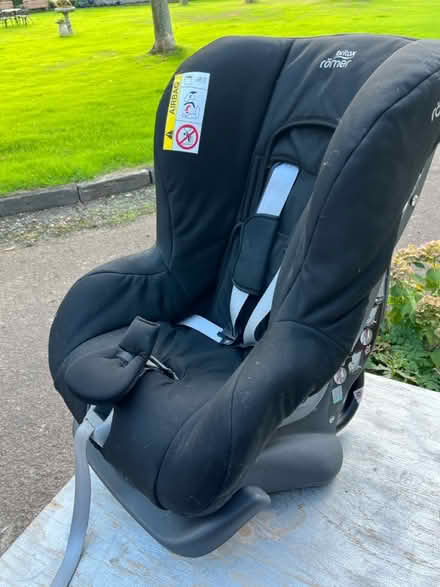 Photo of free britax roamer car seat (LE67 Markfield) #4