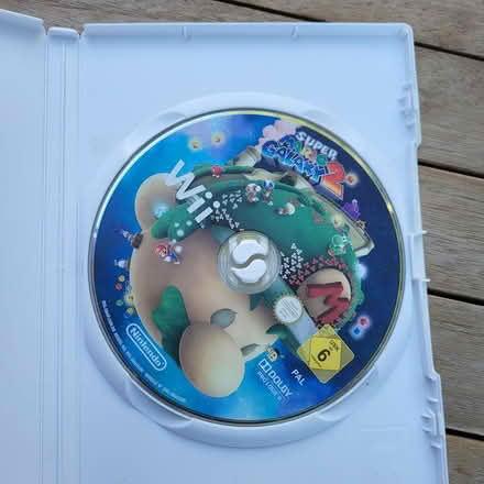 Photo of free Wii Super Mario Galaxy 2 (Warlingham CR6) #2