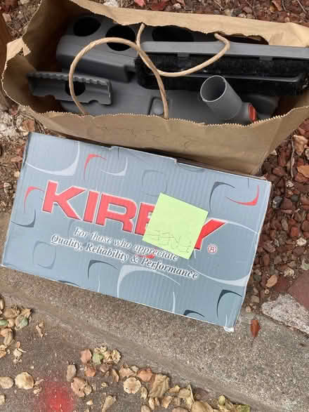 Photo of free Chairs, packing paper, plastic cups (Foothill Boulevard Cupertino) #3