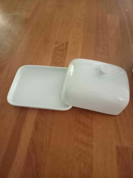 Photo of free Butter dish (Bracknell RG12) #1