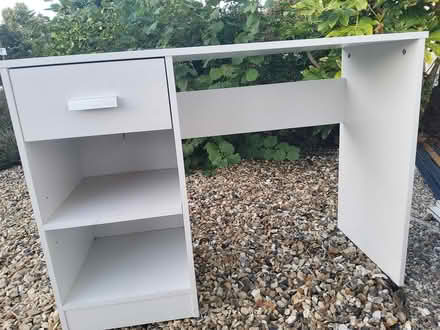 Photo of free White desk (Headington OX3) #2