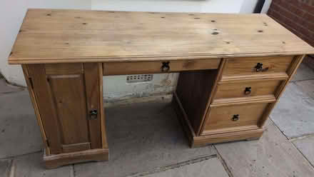 Photo of free Desk. Approx 140cm x 50cm. (Southsea PO4) #1