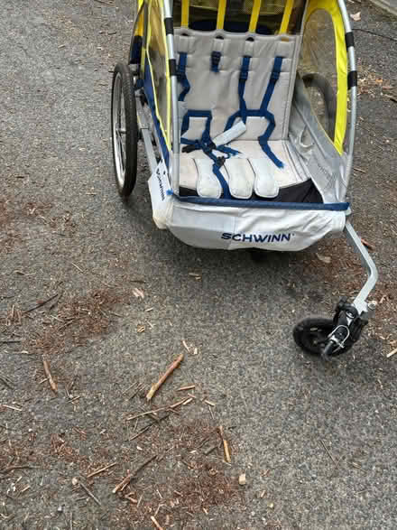 Photo of free Schwinn toddler bike trailer (Petworth) #1