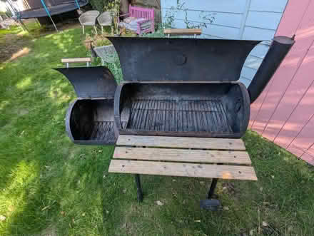 Photo of free Large Portable BBQ Grill with Smoker (Tenterden TN30) #3
