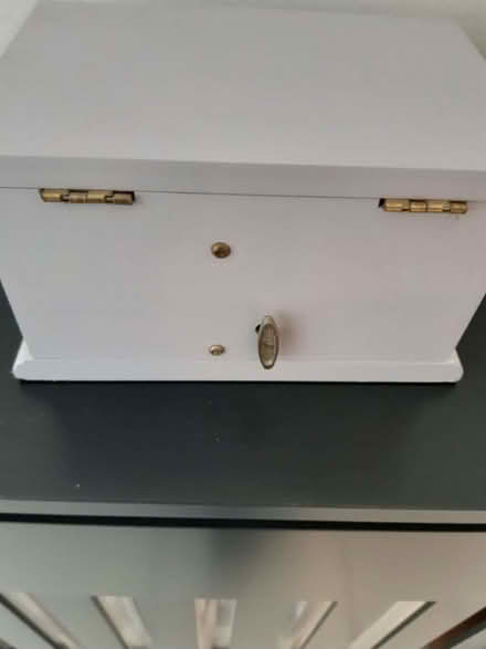 Photo of free Jewellery box (Saint George's CO2) #2