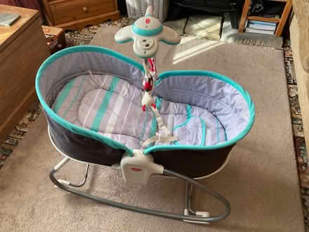 Photo of free Baby crib/seat (Chadwick End B93) #1